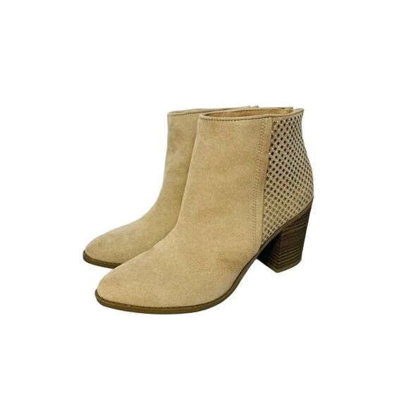 Madden NYC Ankle Boots Sand Size Womens 8 M Faux Suede - Picture 2 of 10